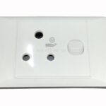 PVC Single Plug 4x2 Switched wall socket single outlet for 4x2 box 1x3pin SA plug top